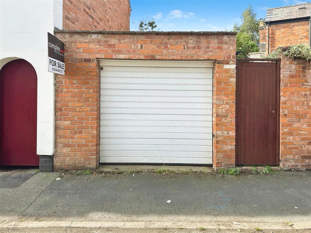 c68a9db5--47CC-B7EA-2A773D01074B-11055-00000416209