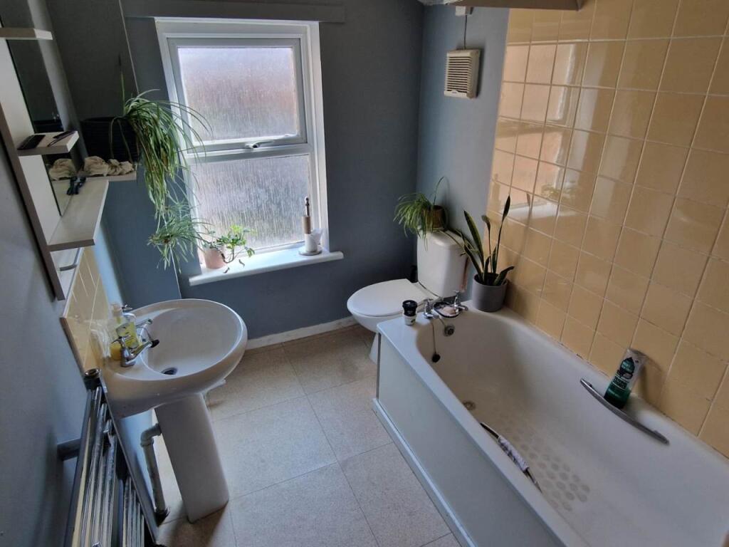 Bathroom (2)