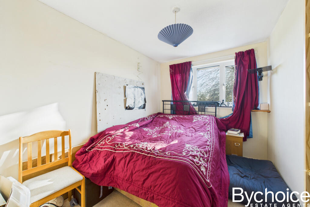 CAM05454G0-PR0087-STILL008