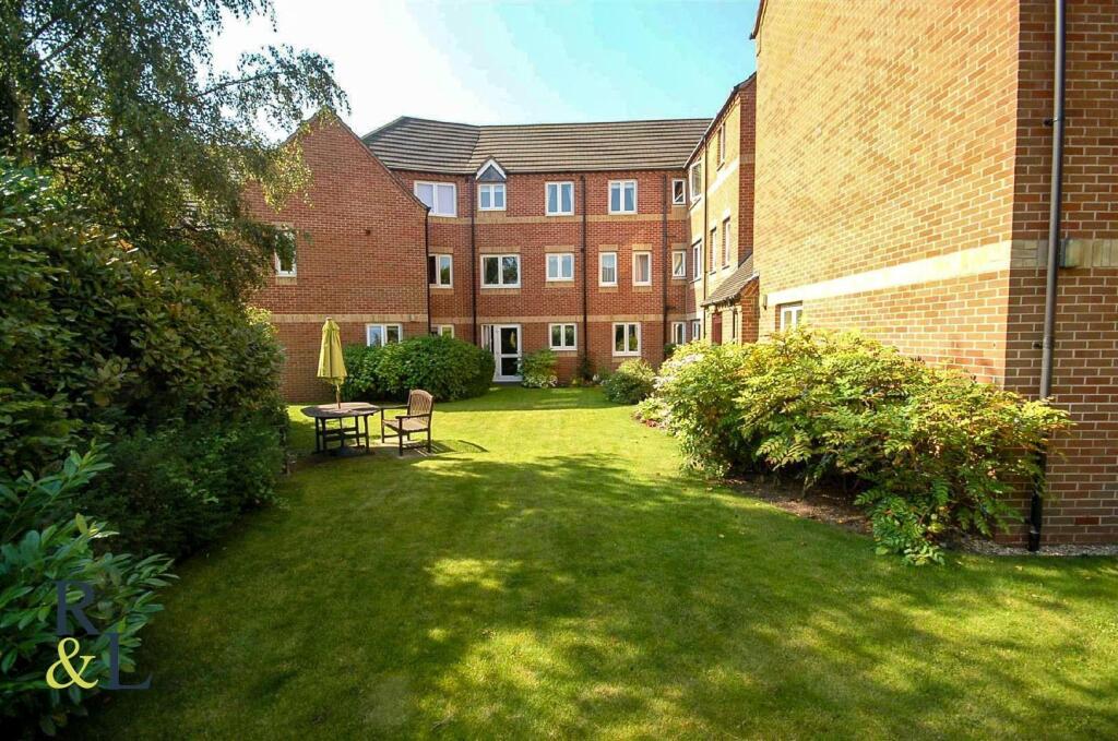 communal garden pic2.jpg