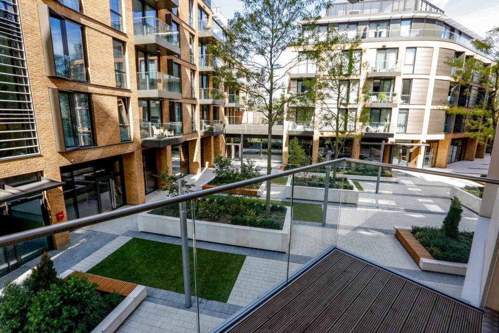 102-grand-tower-s...