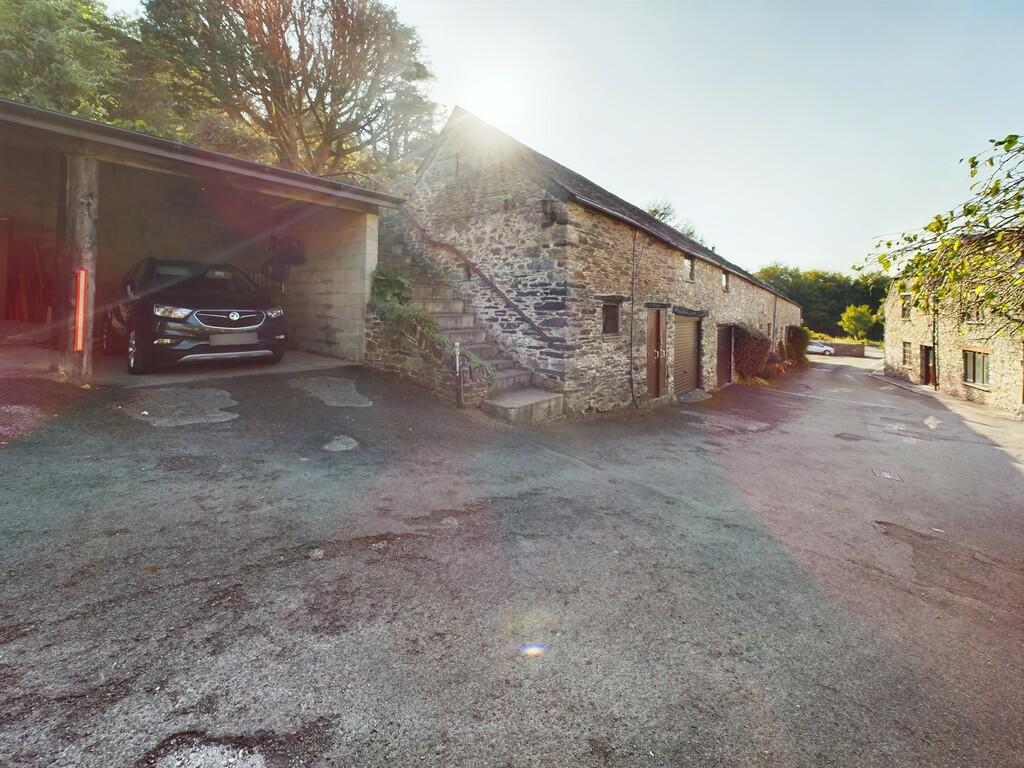 CAM02089G0-PR0325...