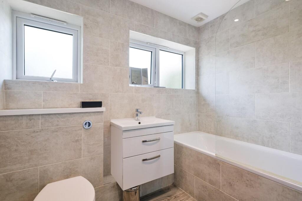 BIDHAMS CRESCENT,  (7).jpg