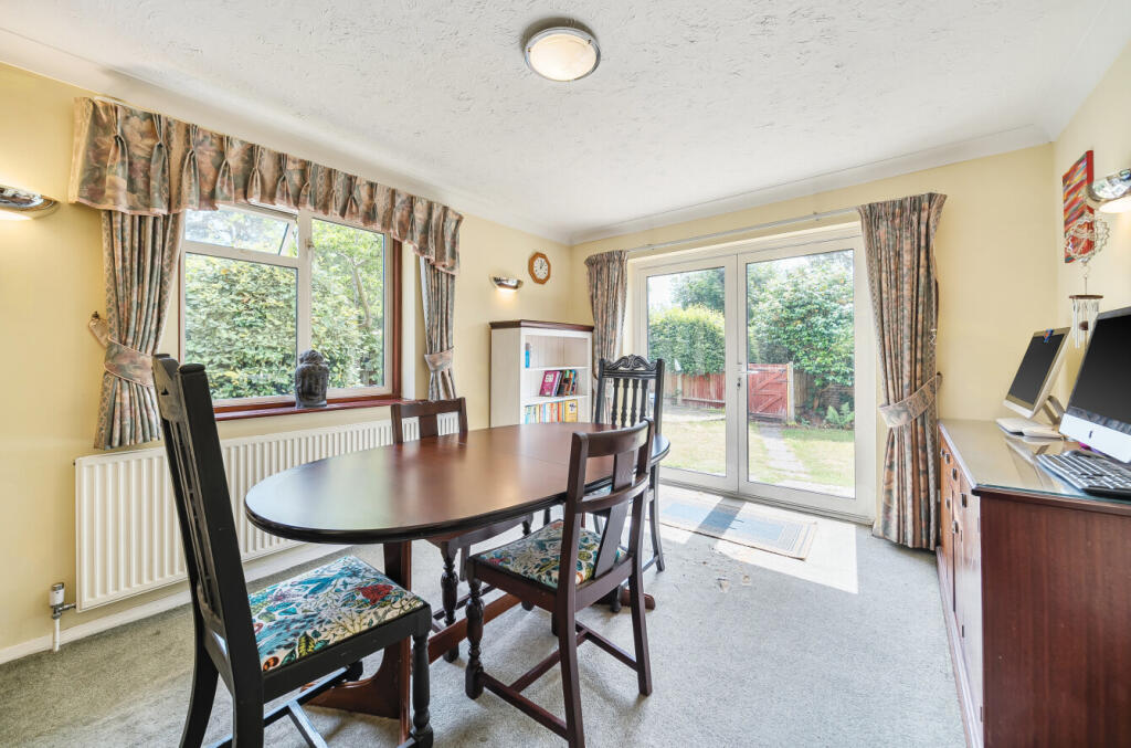 1310857-5-68554d0...