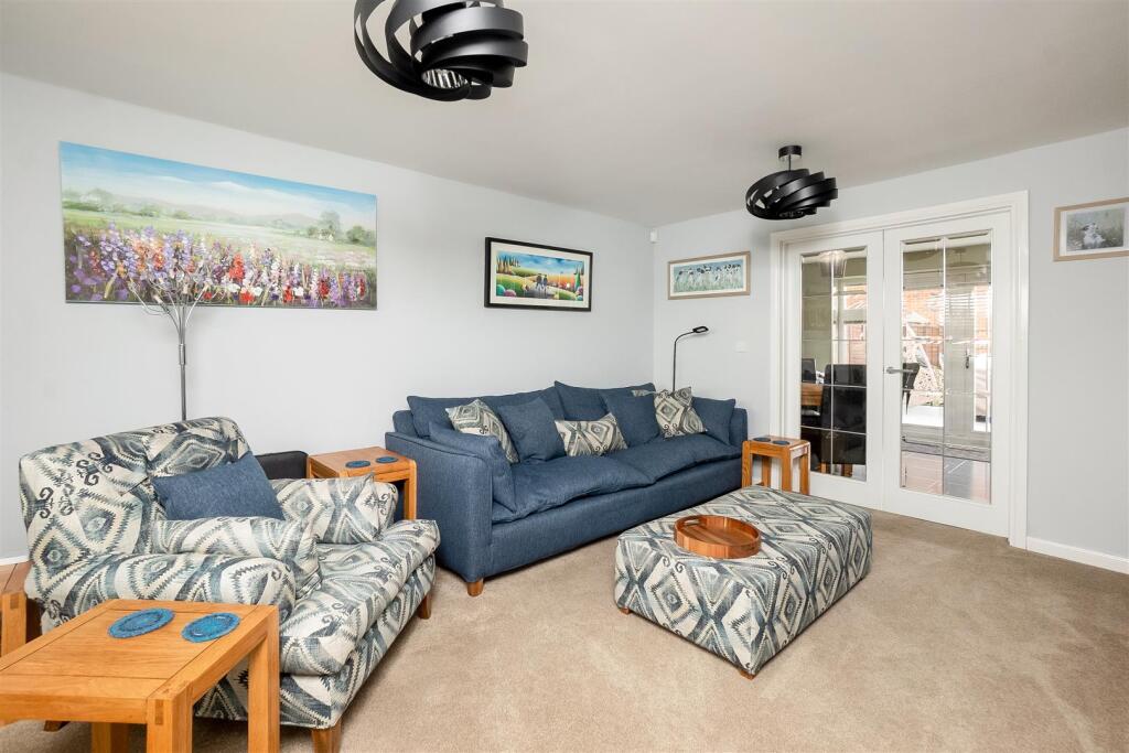 5 Sycamore Drive-3.jpg