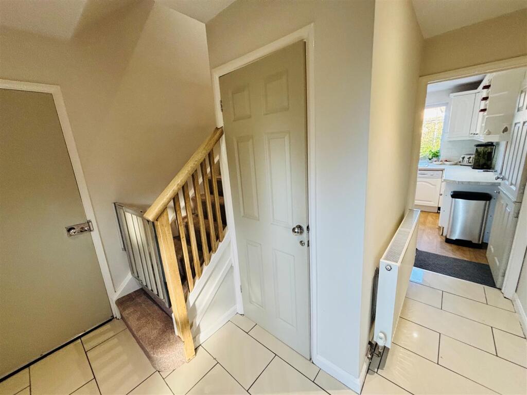 14mallhall3.jpg