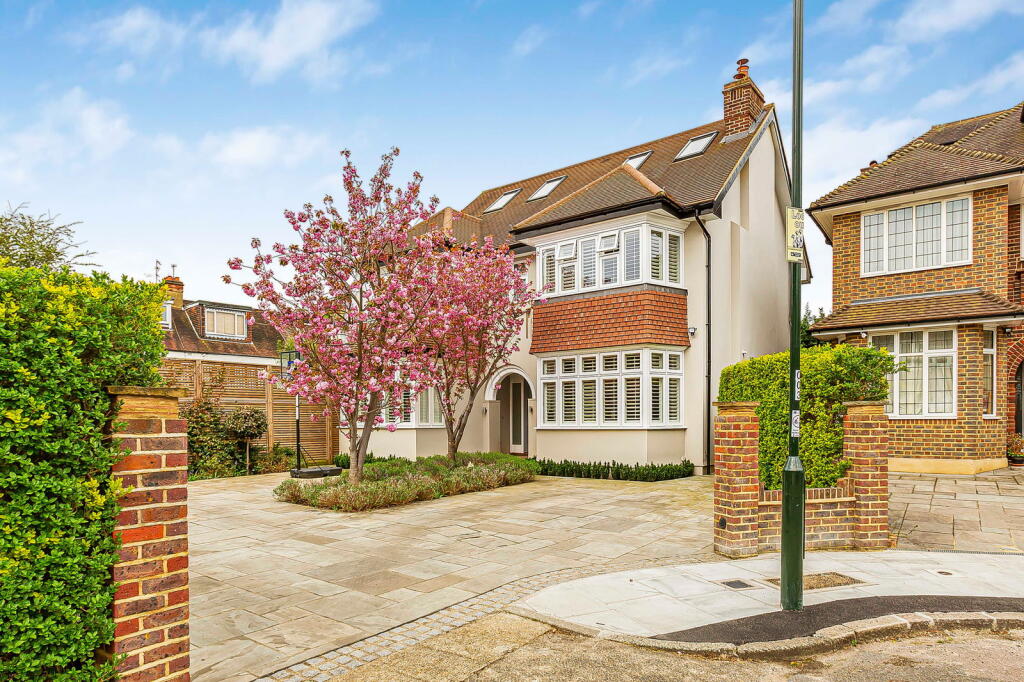 Stonehill Close, London, SW14 8RP