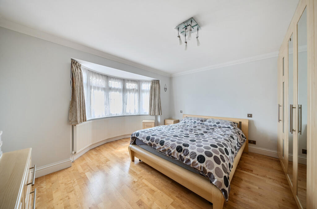 1309259-3-6848650...