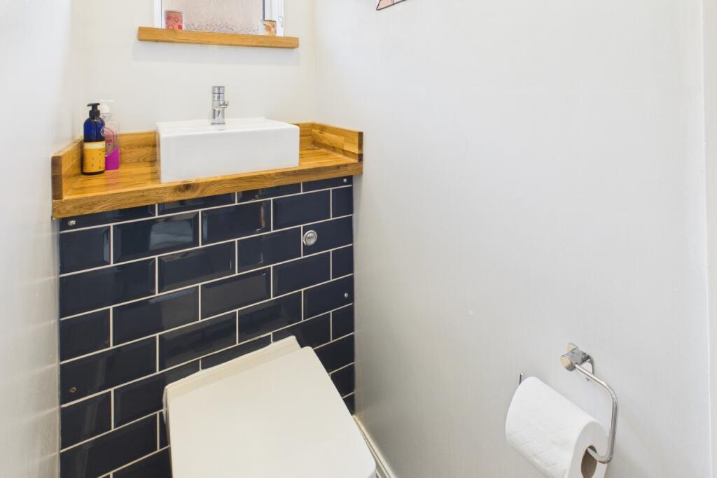 CAM03162G0-PR0344-STILL017