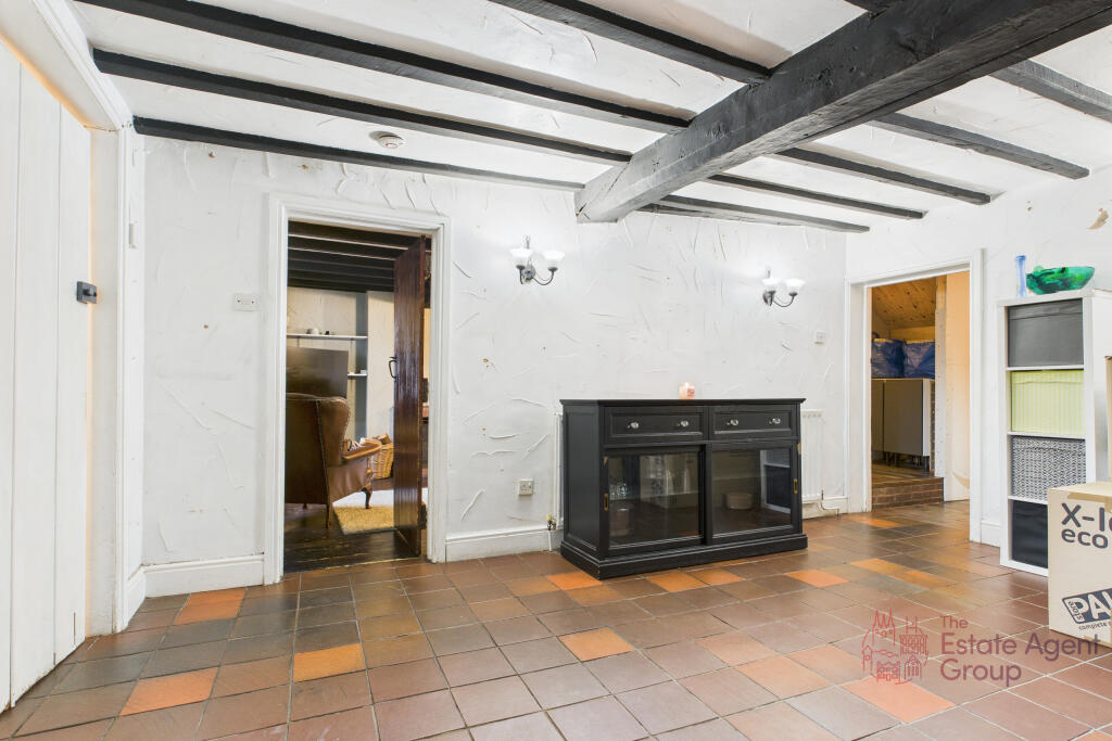 CAM02494G0-PR0066-STILL007