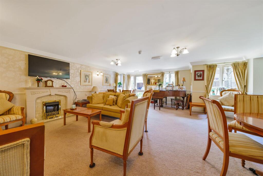 Owners Lounge - New.jpg