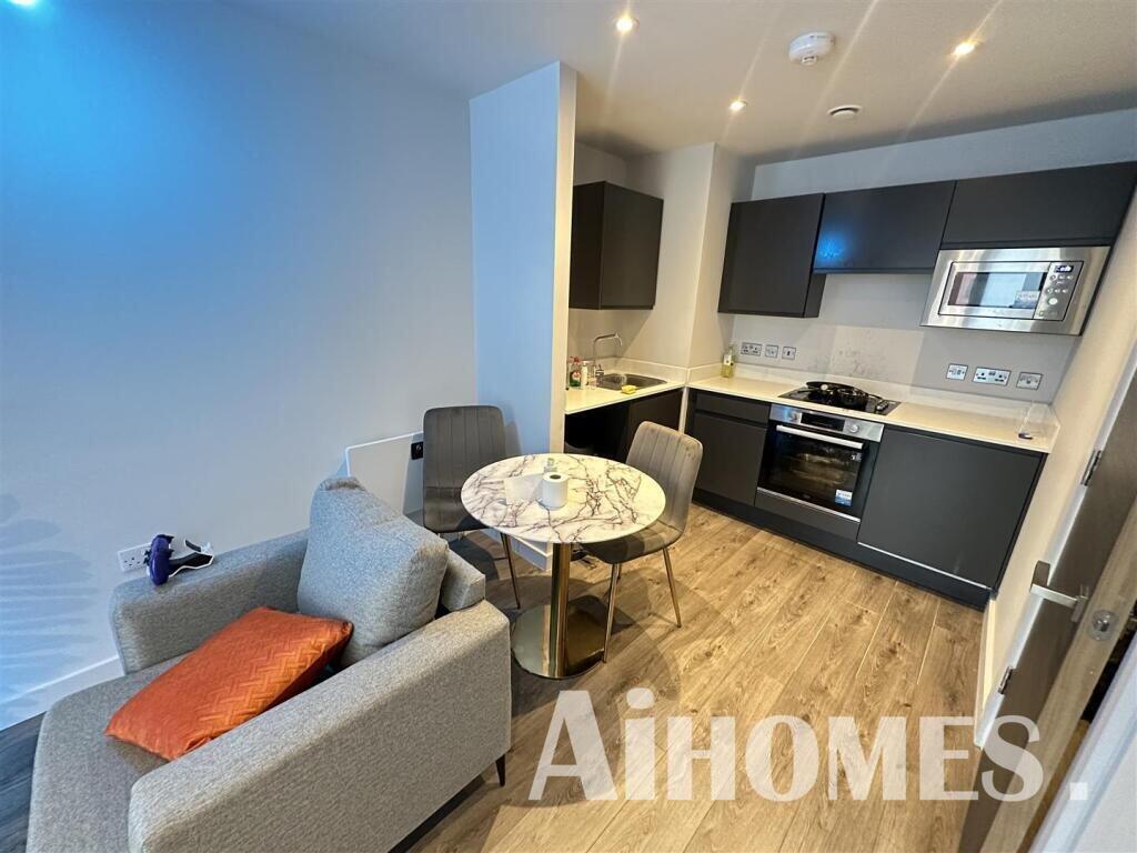 49832_33748027_IMG_0