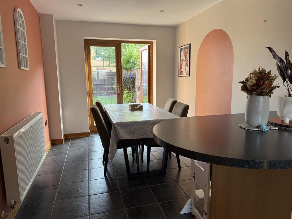 Kitchen / Diner
