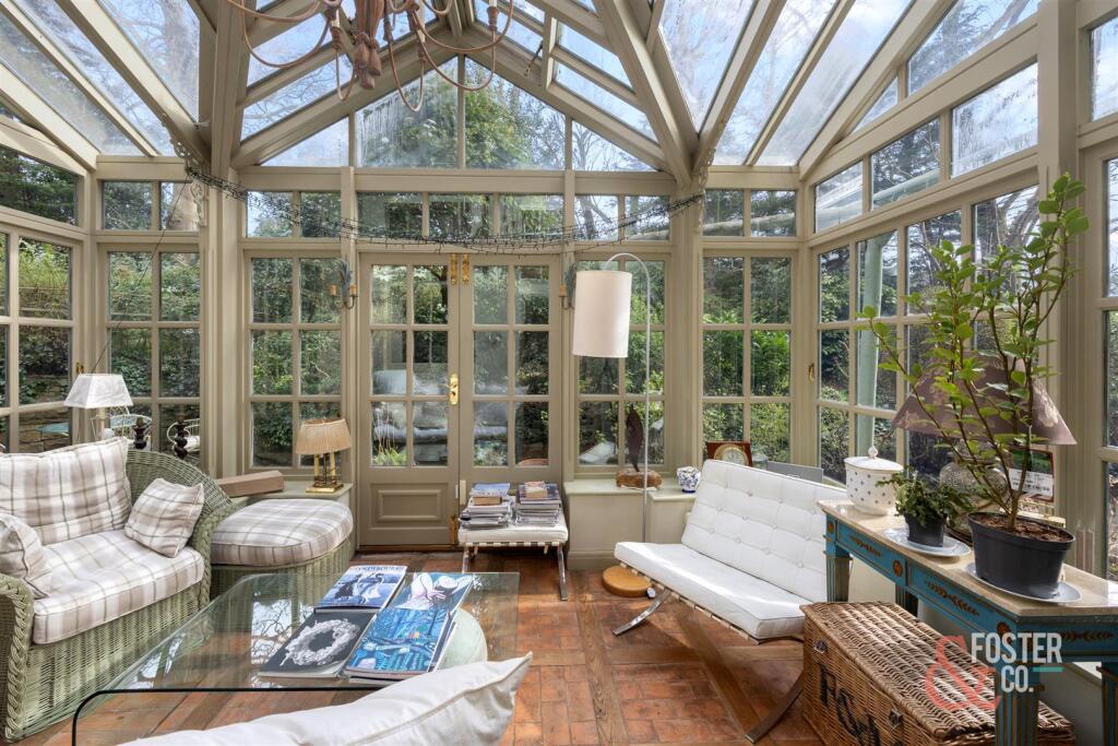 Barrowfield Lodge, Flat 1-017.jpg