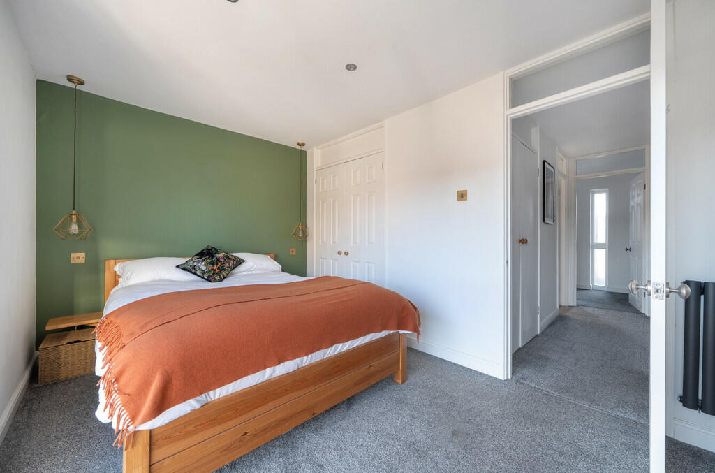 bedroom1-1