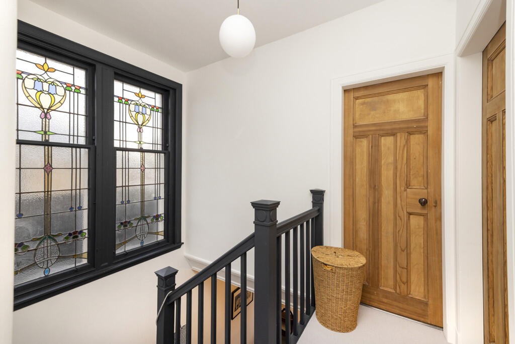 Landing - 28 Cadogan Road