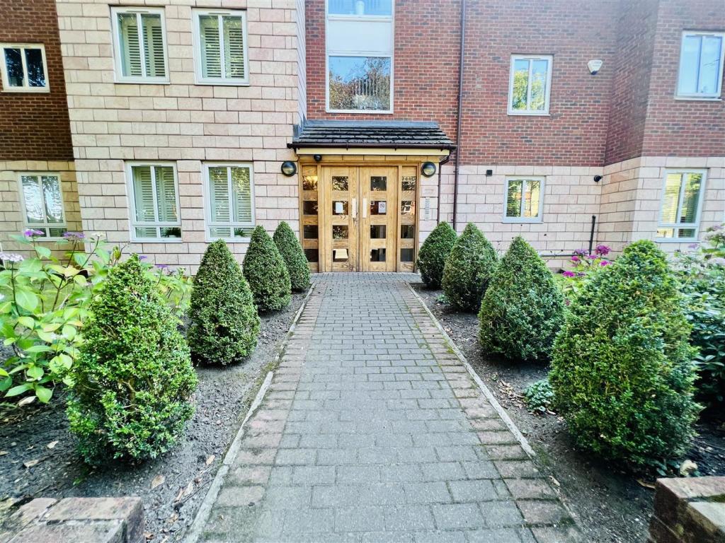 Entrance.jpg
