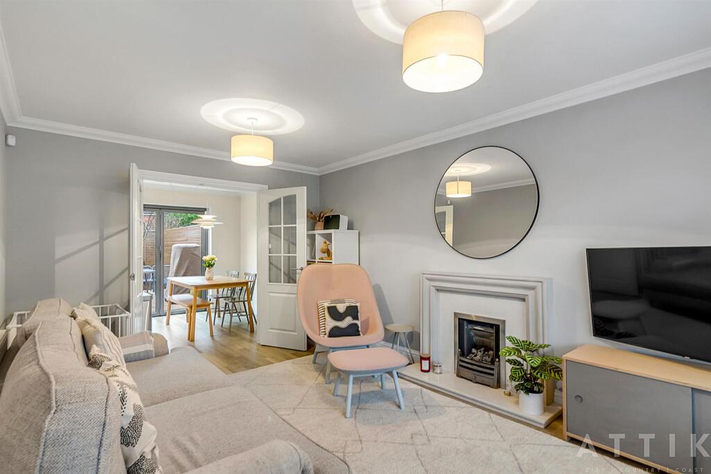 121 Bromedale Avenue Mulbarton Norwich, NR14 8GZ (