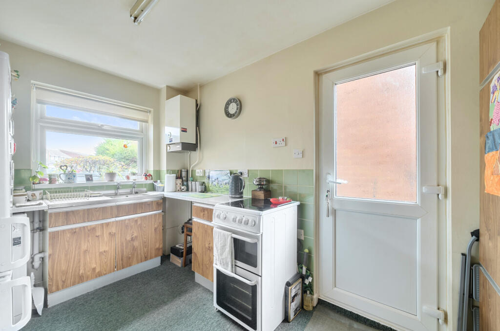 13581671268d27e557e449