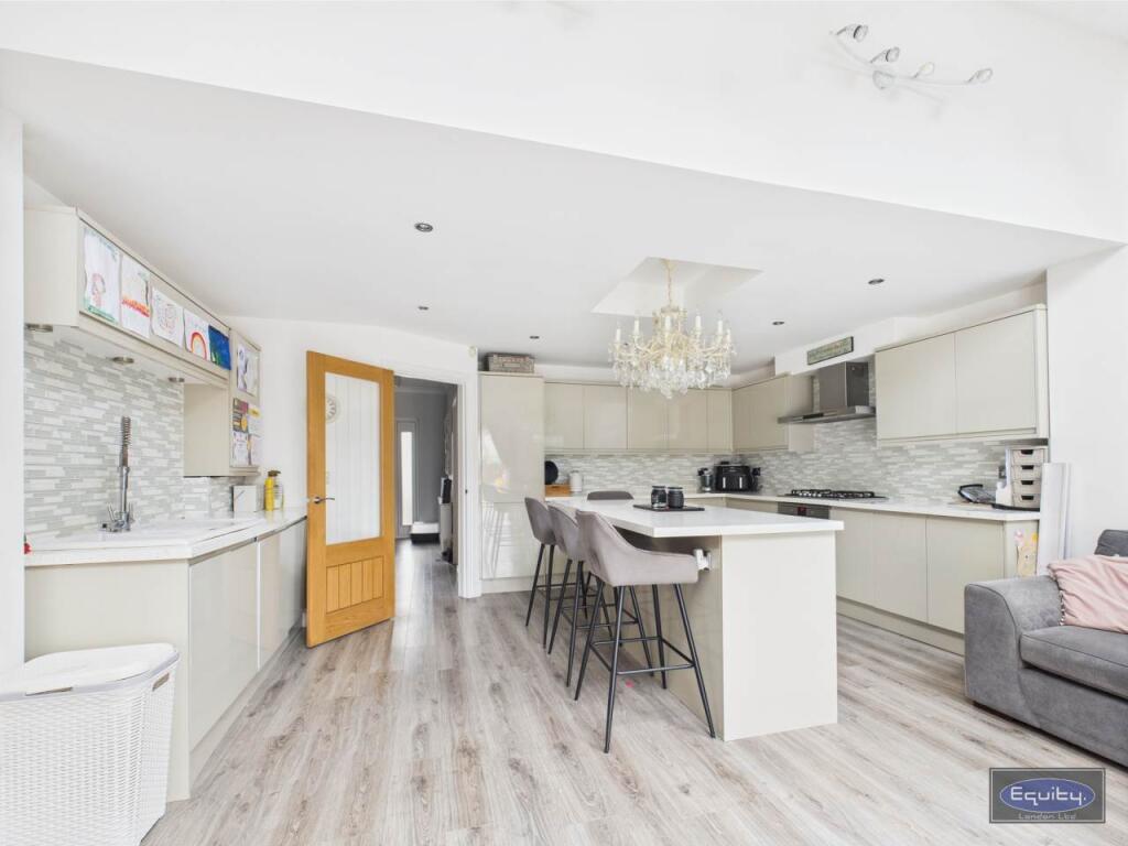 Kitchen 3