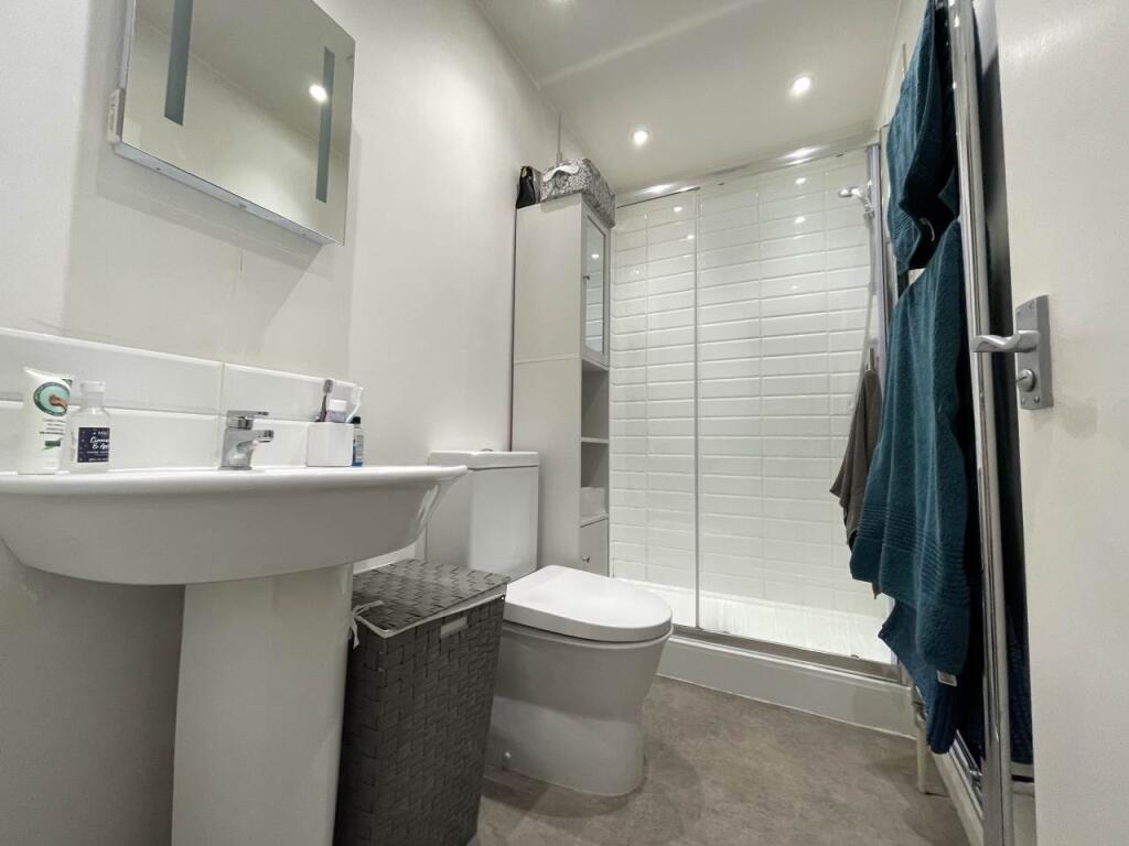 Mount Sion, 39, 2 (3