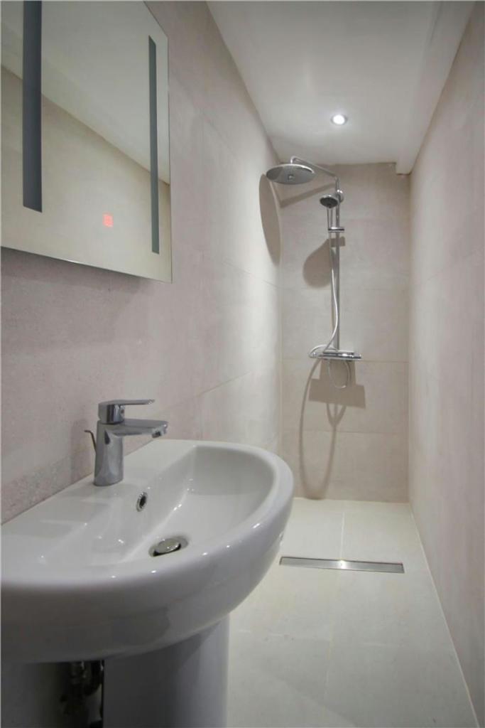 Bedroom 2 En-Suite