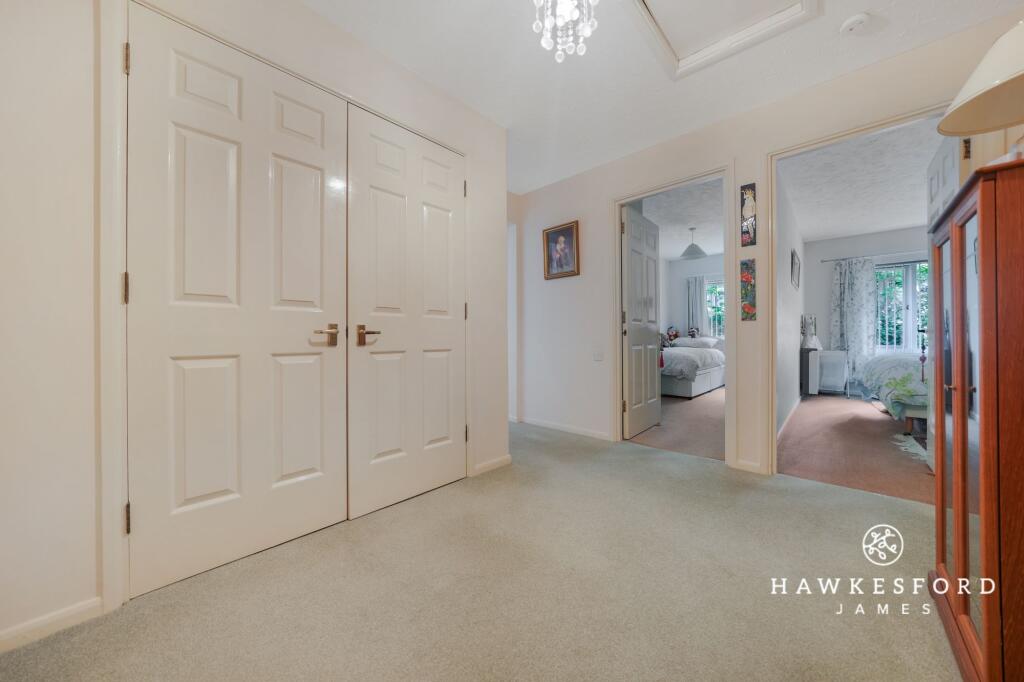 Barkers Court, Sittingbourne - Entrance hall