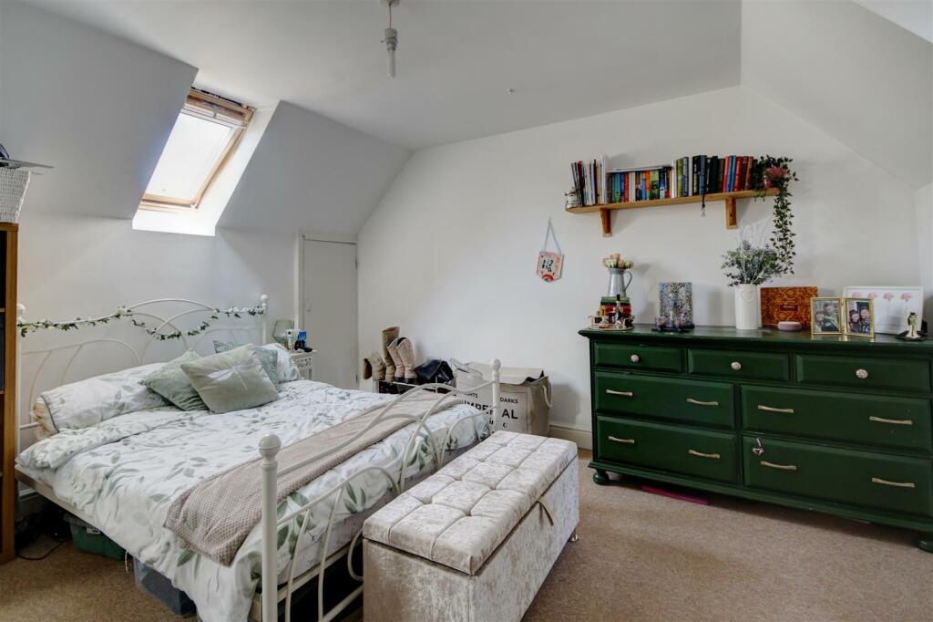 Bedroom.jpg