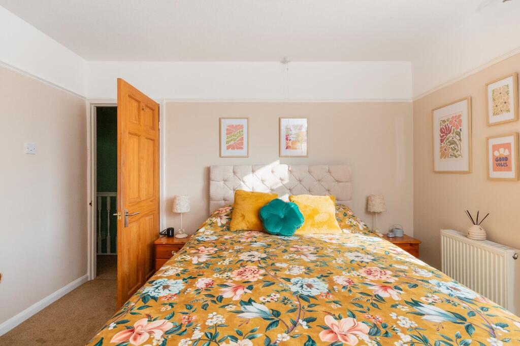 2Q6RKE - Bedroom E.jpg