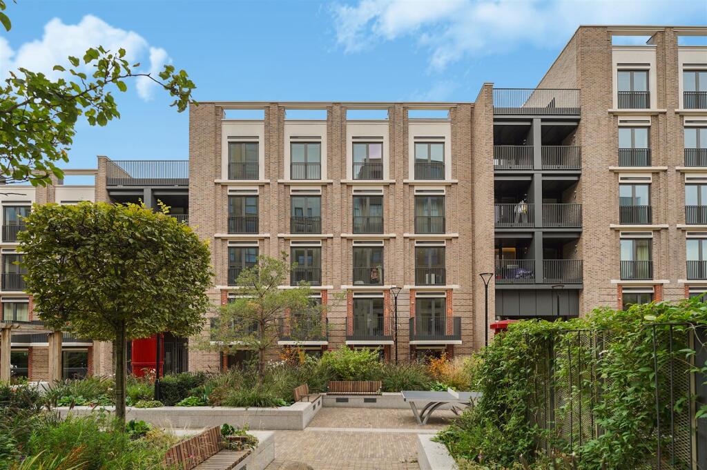 Flat 8, Emblem House - YnChssGZ4X5rPHX2NBNj.jpg