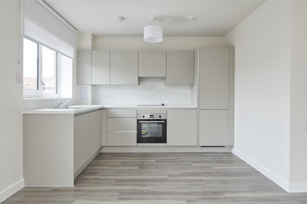 flat 10 snowdrop ...