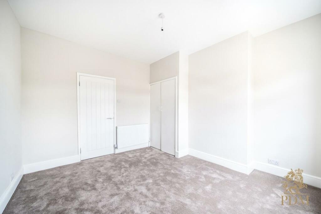 28 Loscoe Road Mapperley NG5 2AW