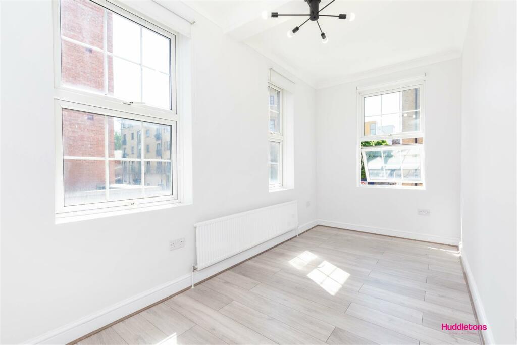 130A Chalton Street-11.jpg