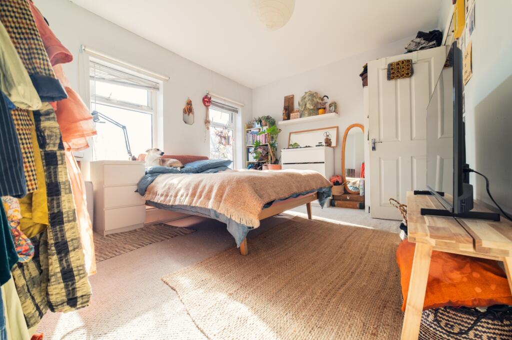 Call 02920 454555 to secure your viewing_7