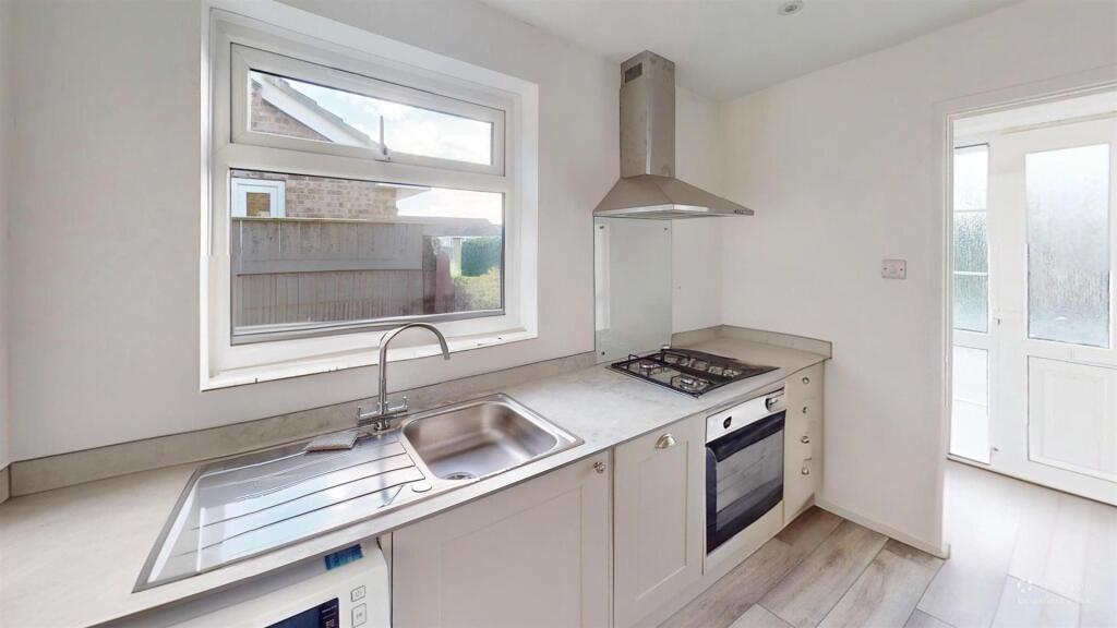 Woolmoor-Close-Thirsk-Kitchen-Defurnished.jpg