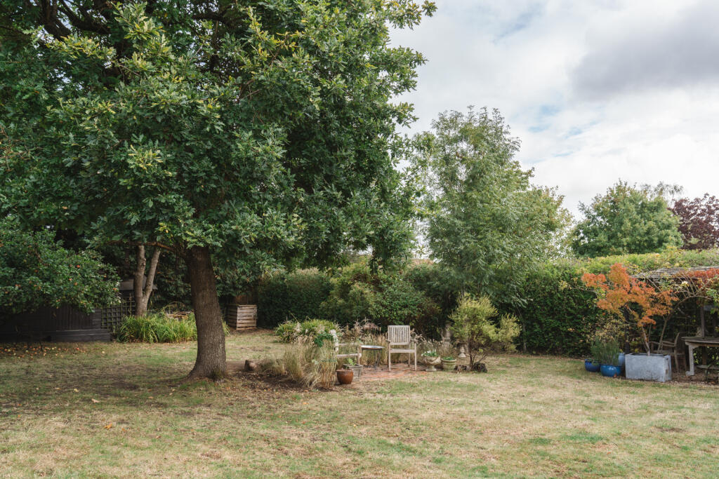 310992 - 84CranmoreLane_HighRes-67.jpg