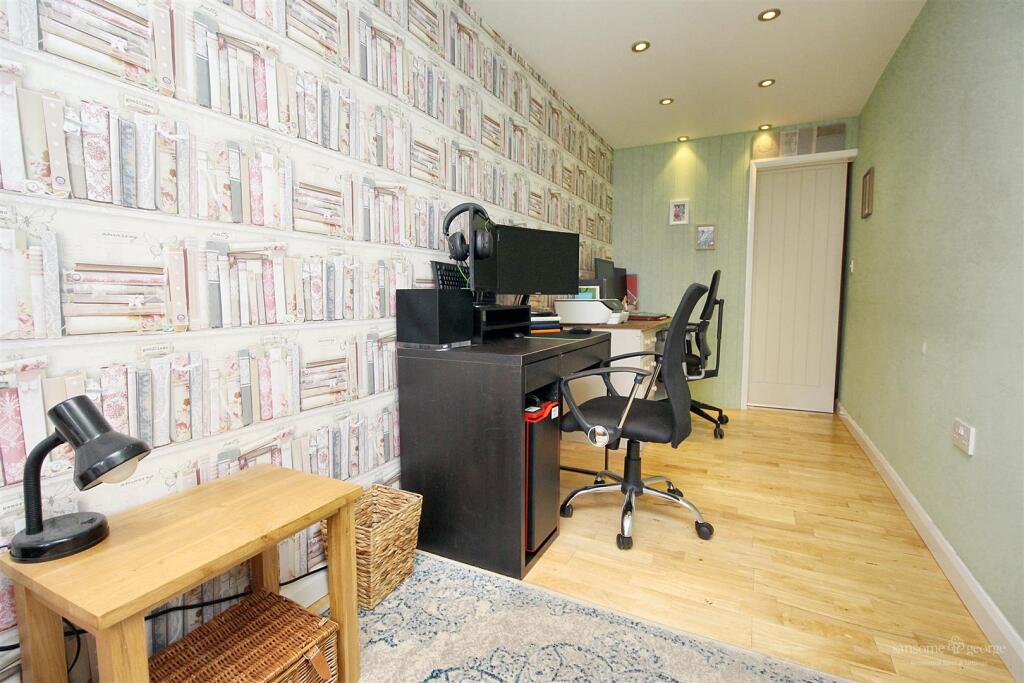 Study/Bedroom 4