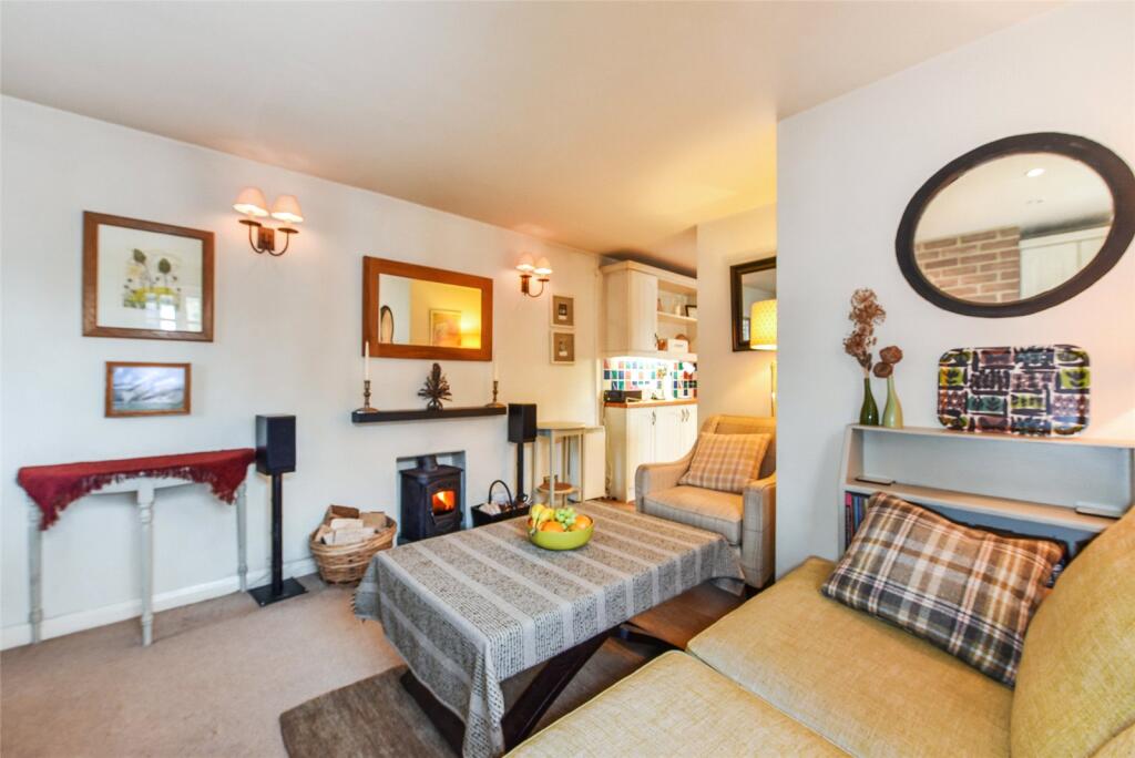 Sitting/Dining Room