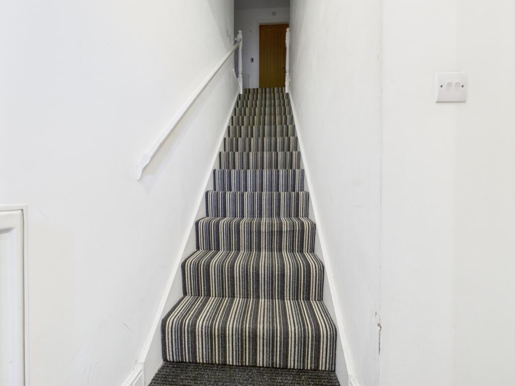 CAM03729G0-PR0113-STILL014