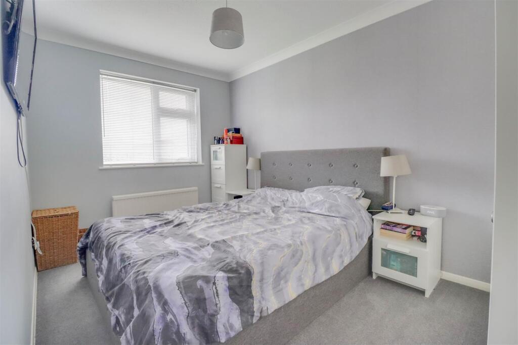 9 HEYBRIDGE DRIVE-2.jpg
