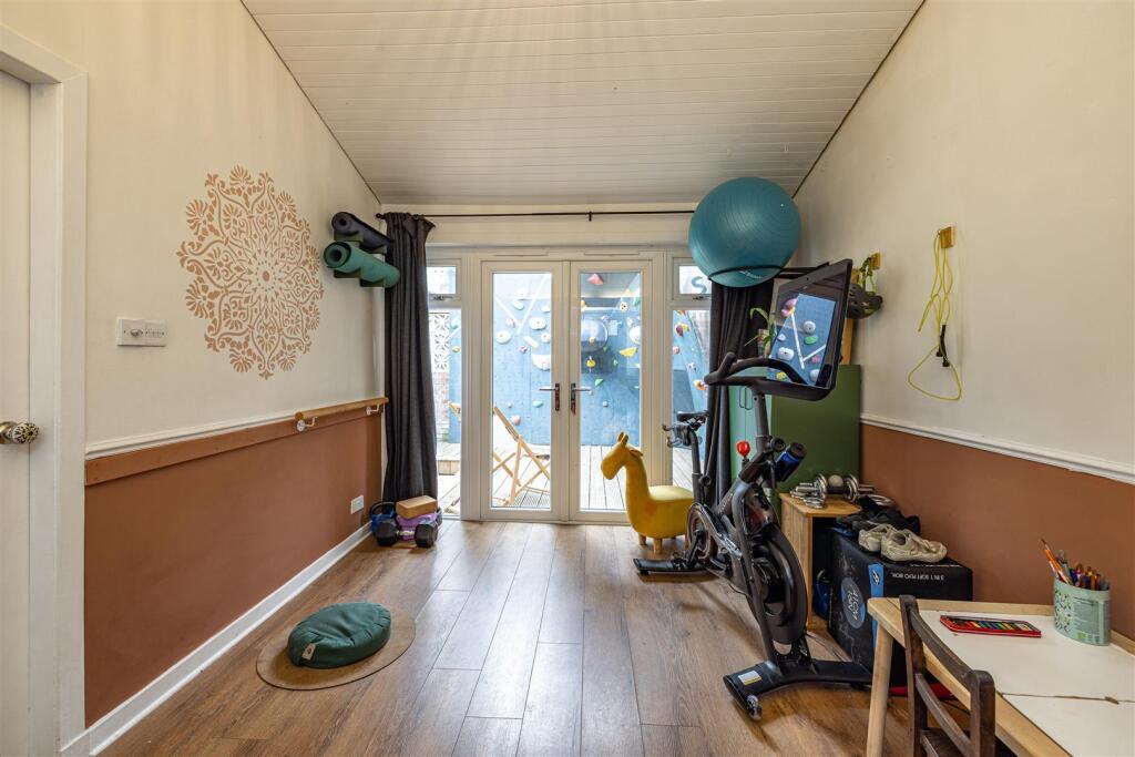 12 Elm Row Galashiels 12.JPG