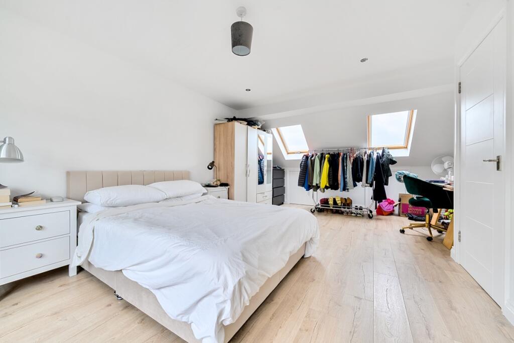 1365306-10-68ecf3...