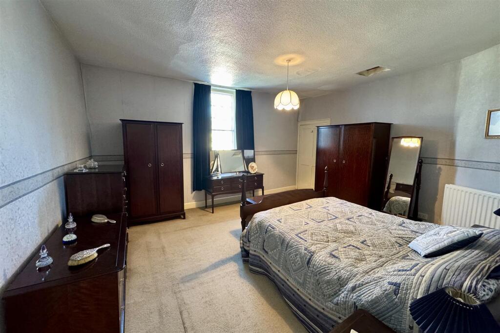 Principal Bedroom