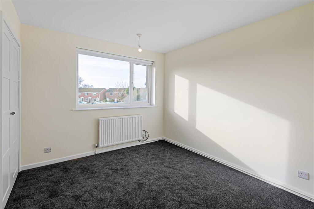 7 Vavasour Court-25.jpg