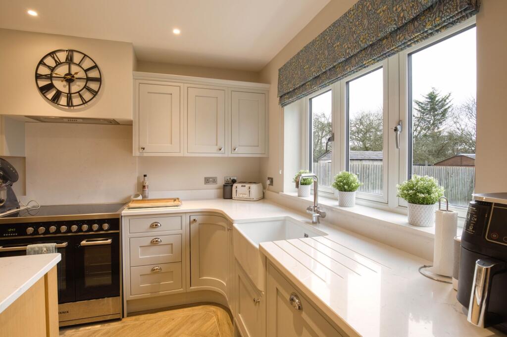 Kitchen/dinning area