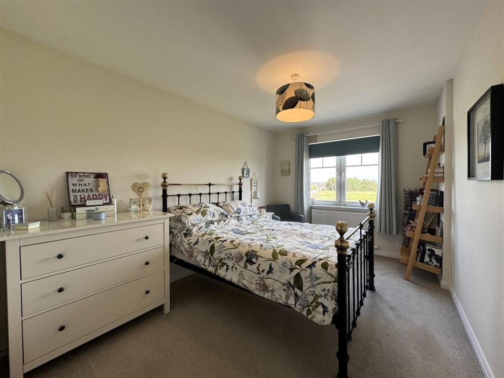 BEDROOM 4.JPG
