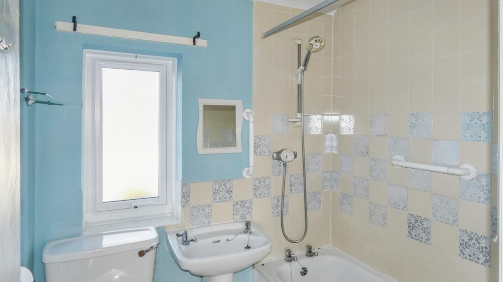 15 Endeavour Crescent, Hull, East Yorkshire, HU9 5SZ