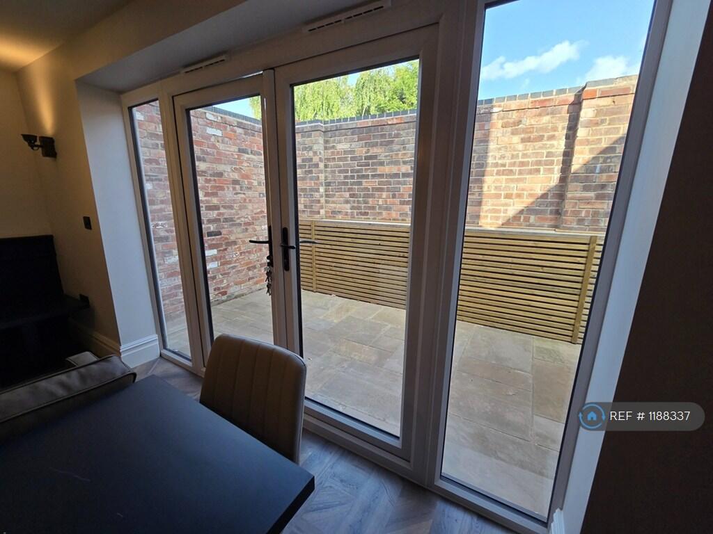 Flat 1 External French Doors