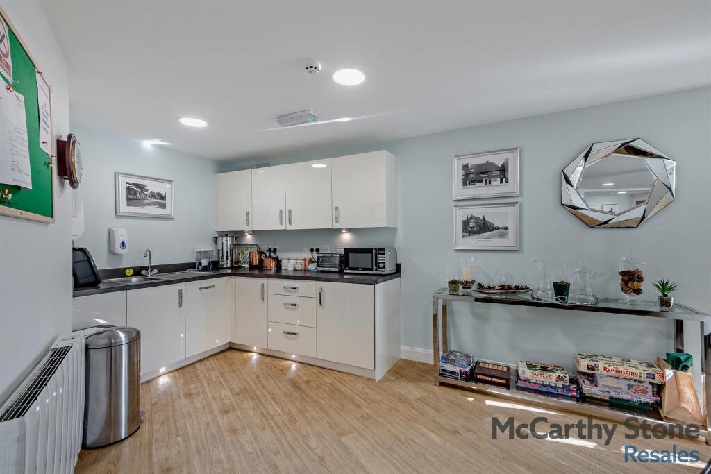 8637922-interior19-800.jpg