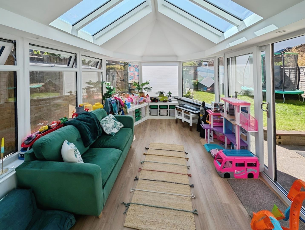 9 Templar  conservatory 2.png